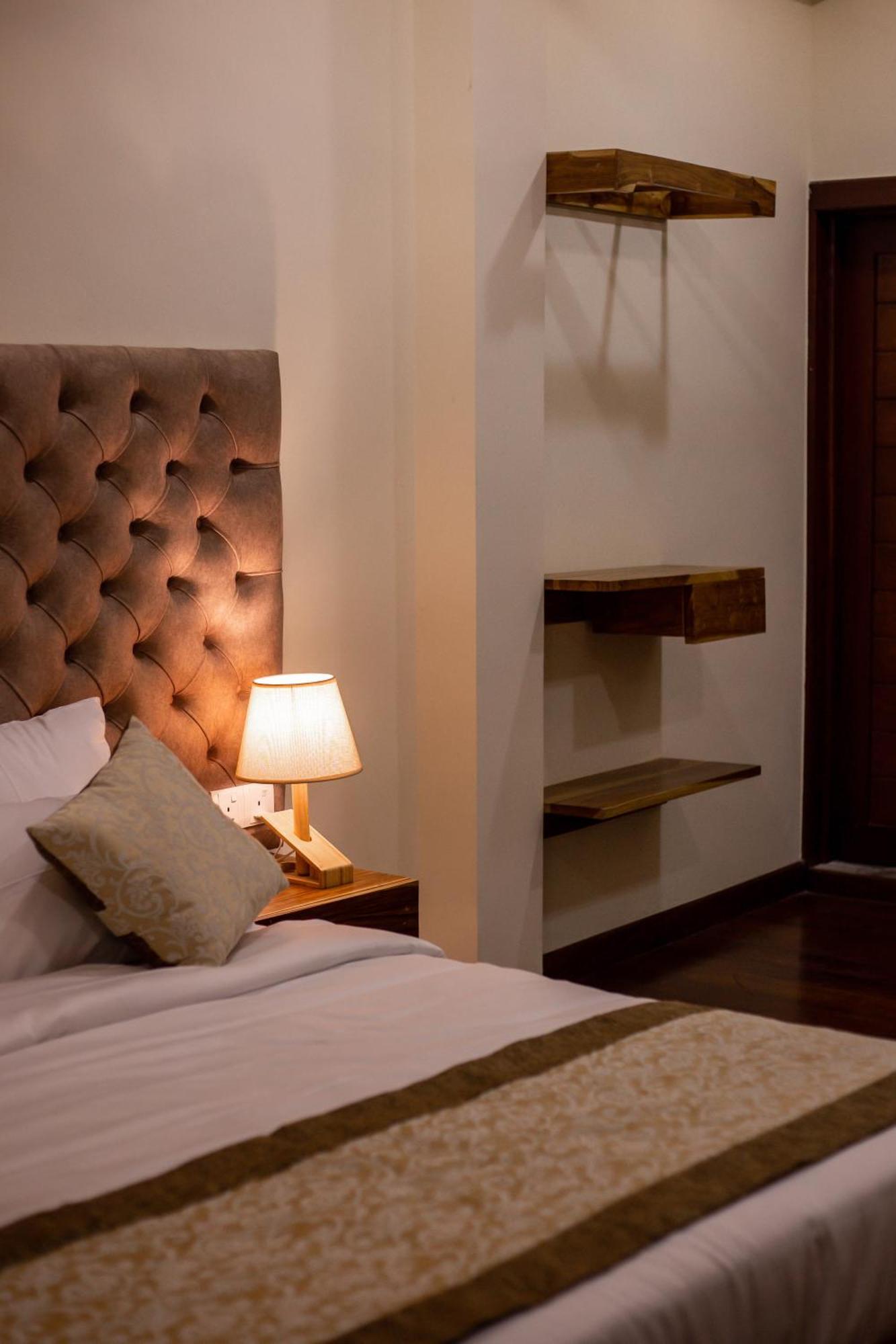 Manthra Leisure Hotel Kandy Kültér fotó