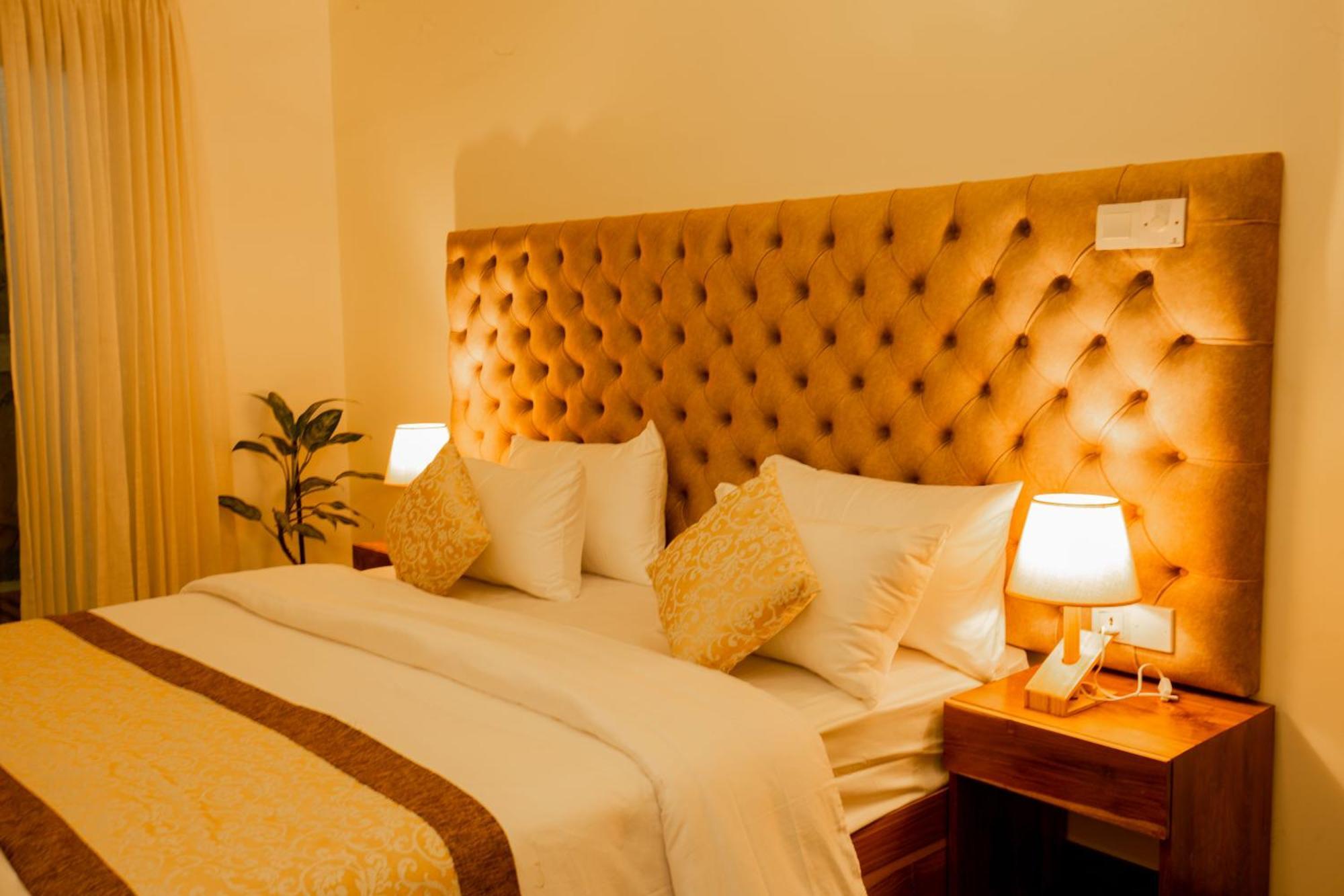 Manthra Leisure Hotel Kandy Kültér fotó