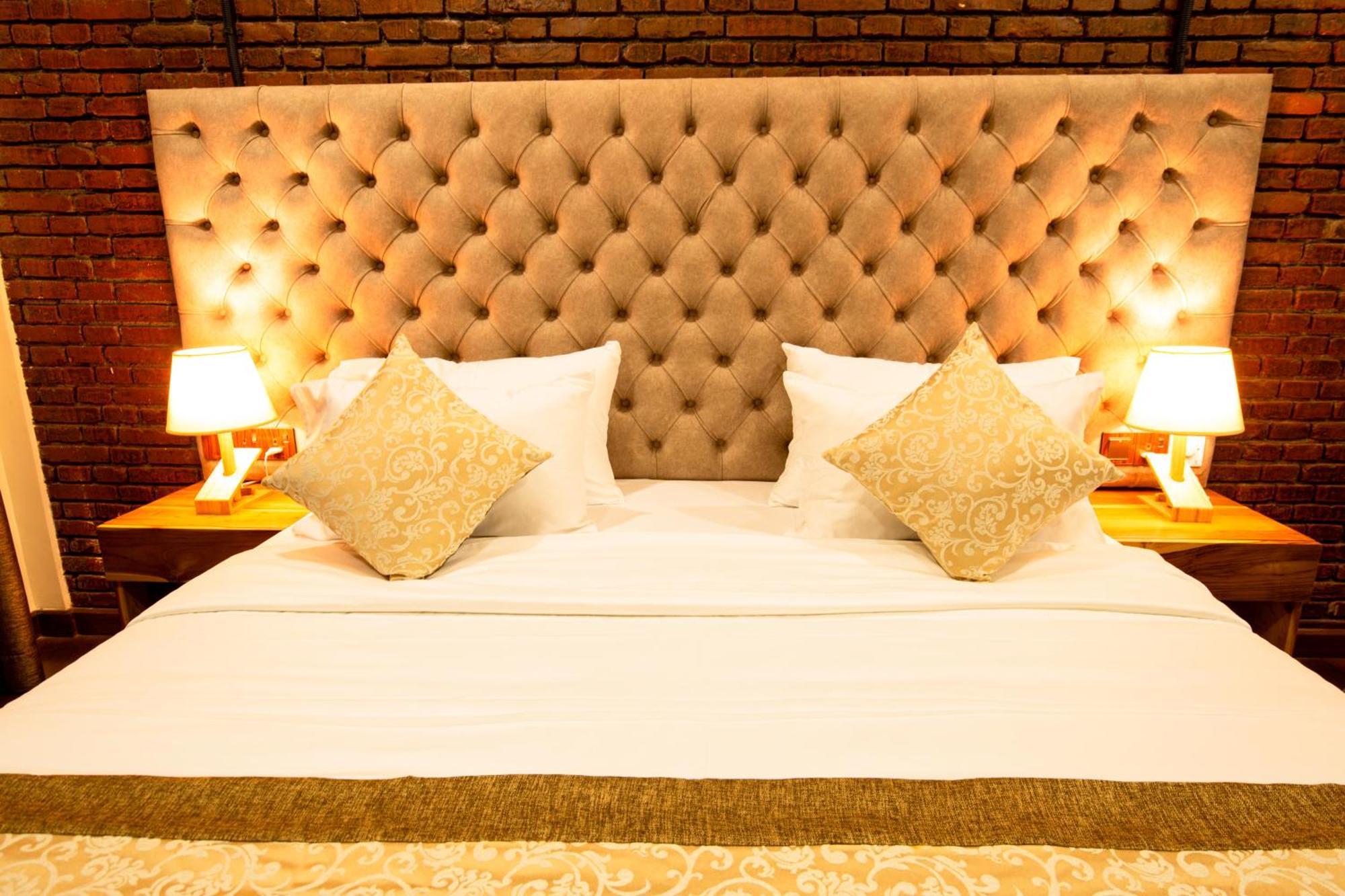 Manthra Leisure Hotel Kandy Kültér fotó