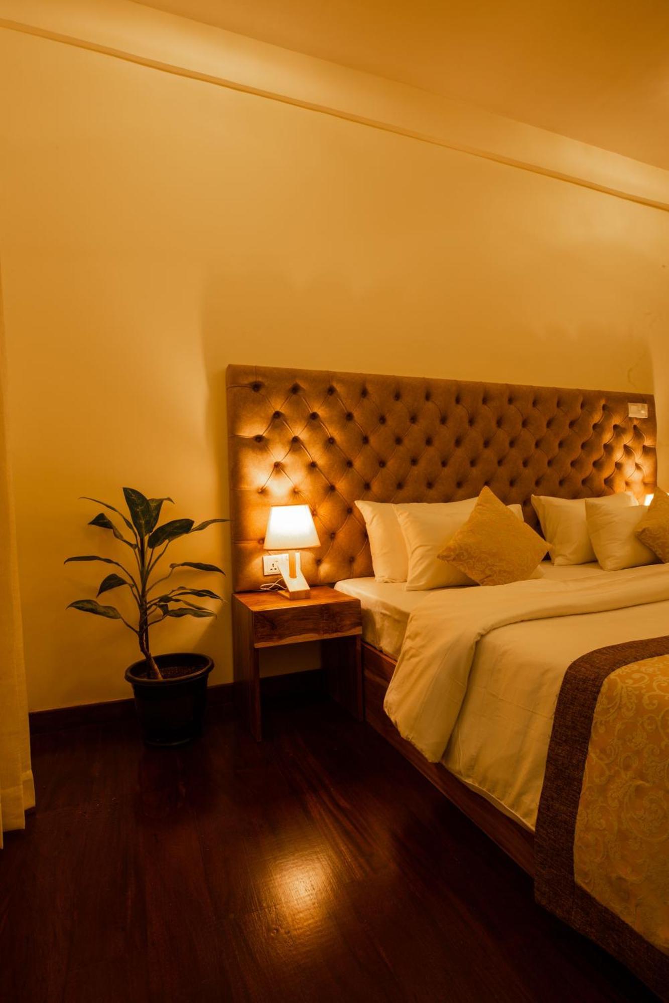 Manthra Leisure Hotel Kandy Kültér fotó